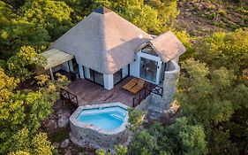 Laluka Safari Lodge - Welgevonden Game Reserve